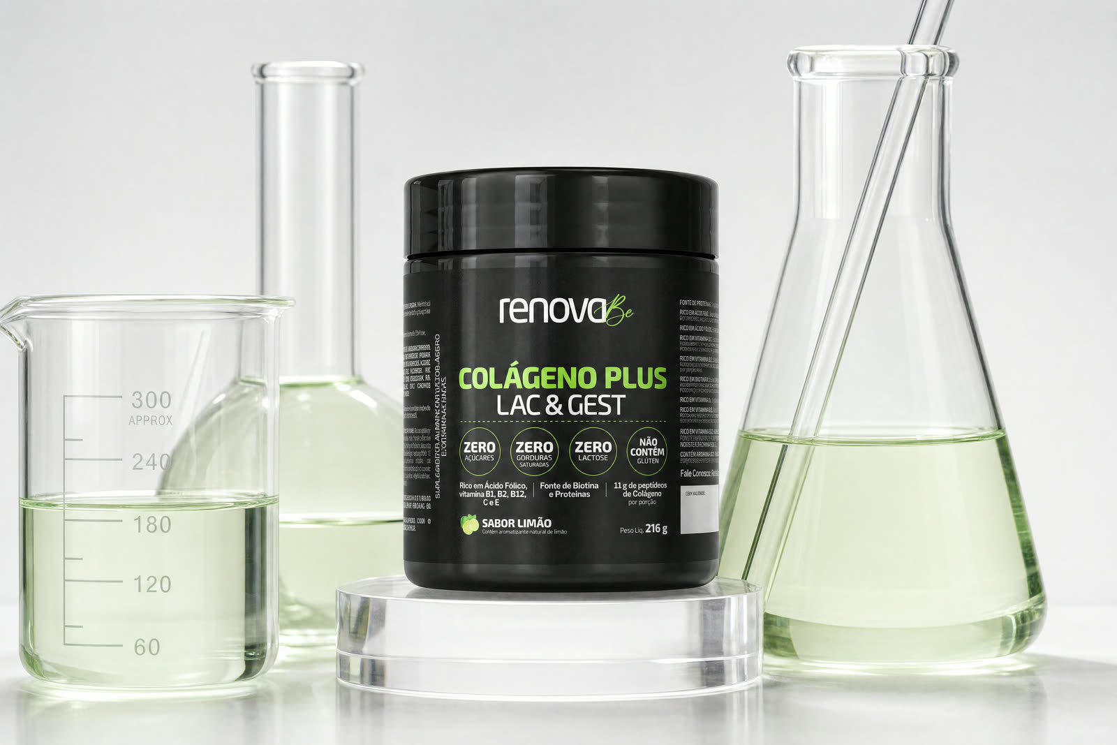 Pote de Colágeno Plus Lac & Gest sabor limão entre vidrarias de laboratório